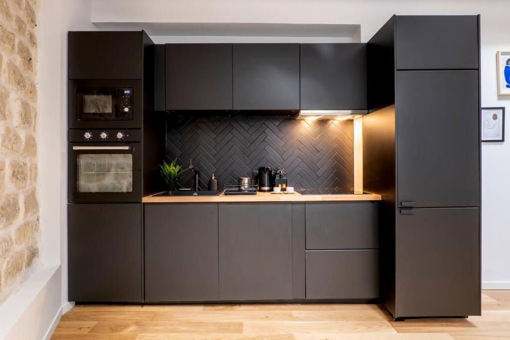 Gembnb Luxury Apartments - Residence Aqueduc Paris Luaran gambar