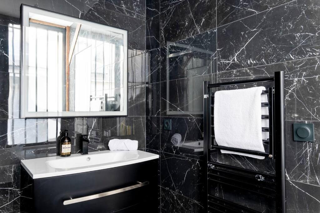 Gembnb Luxury Apartments - Residence Aqueduc Paris Luaran gambar